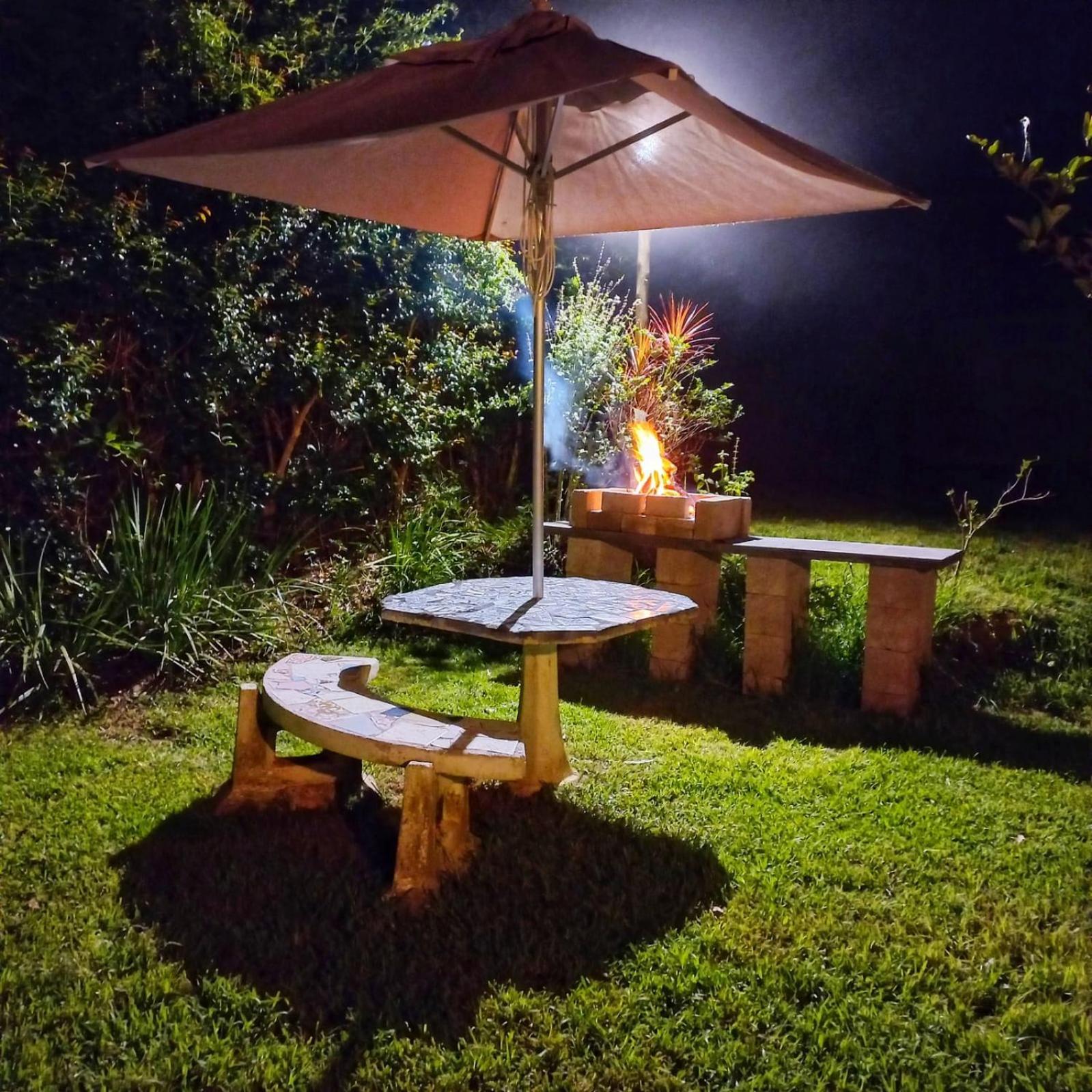 Highview Lodge Gillitts Экстерьер фото